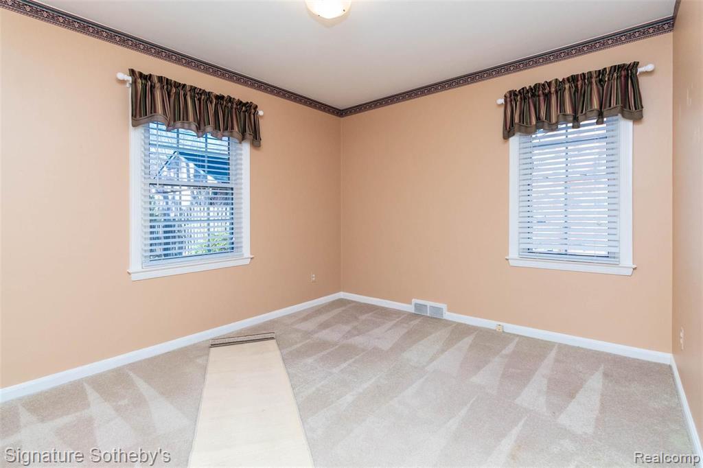 4175 Kenmore Road Berkley, MI 48072 - Photo 30 of 44