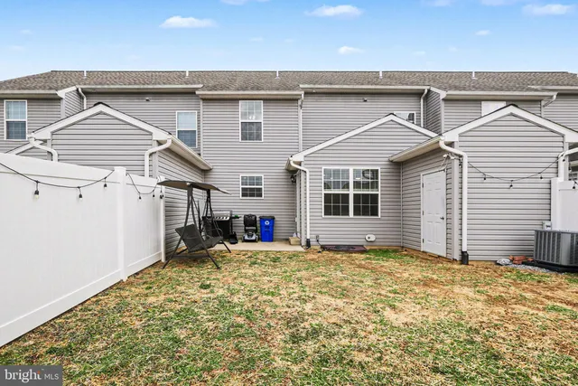 $2,295 | 90 Cortland Crossing, Palmyra, PA 17078