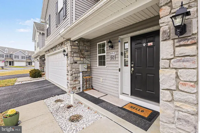 $2,295 | 90 Cortland Crossing, Palmyra, PA 17078