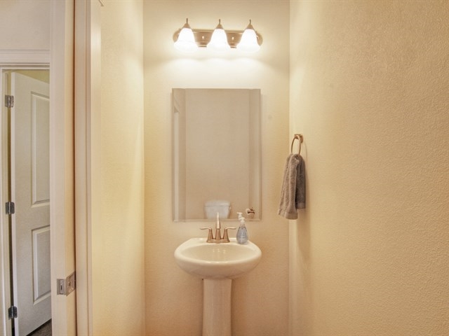 1029 Whistler Court Greenacres, WA 99016 - Photo 8 of 20 Gallery Image 8