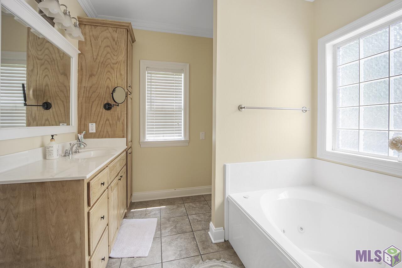 11711 North Milstead Place Baton Rouge, LA 70818 - Photo 8 of 14