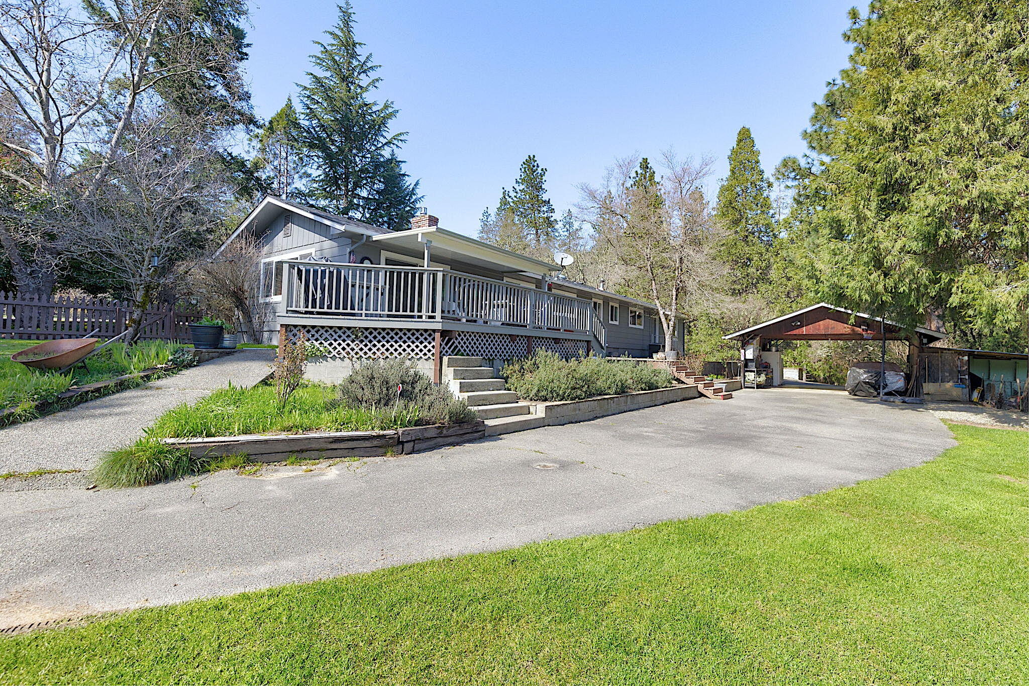 235 Larkin Road Grants Pass, OR 97527 - Photo 34 of 41 72-web-or-mls-235-larkin-rd