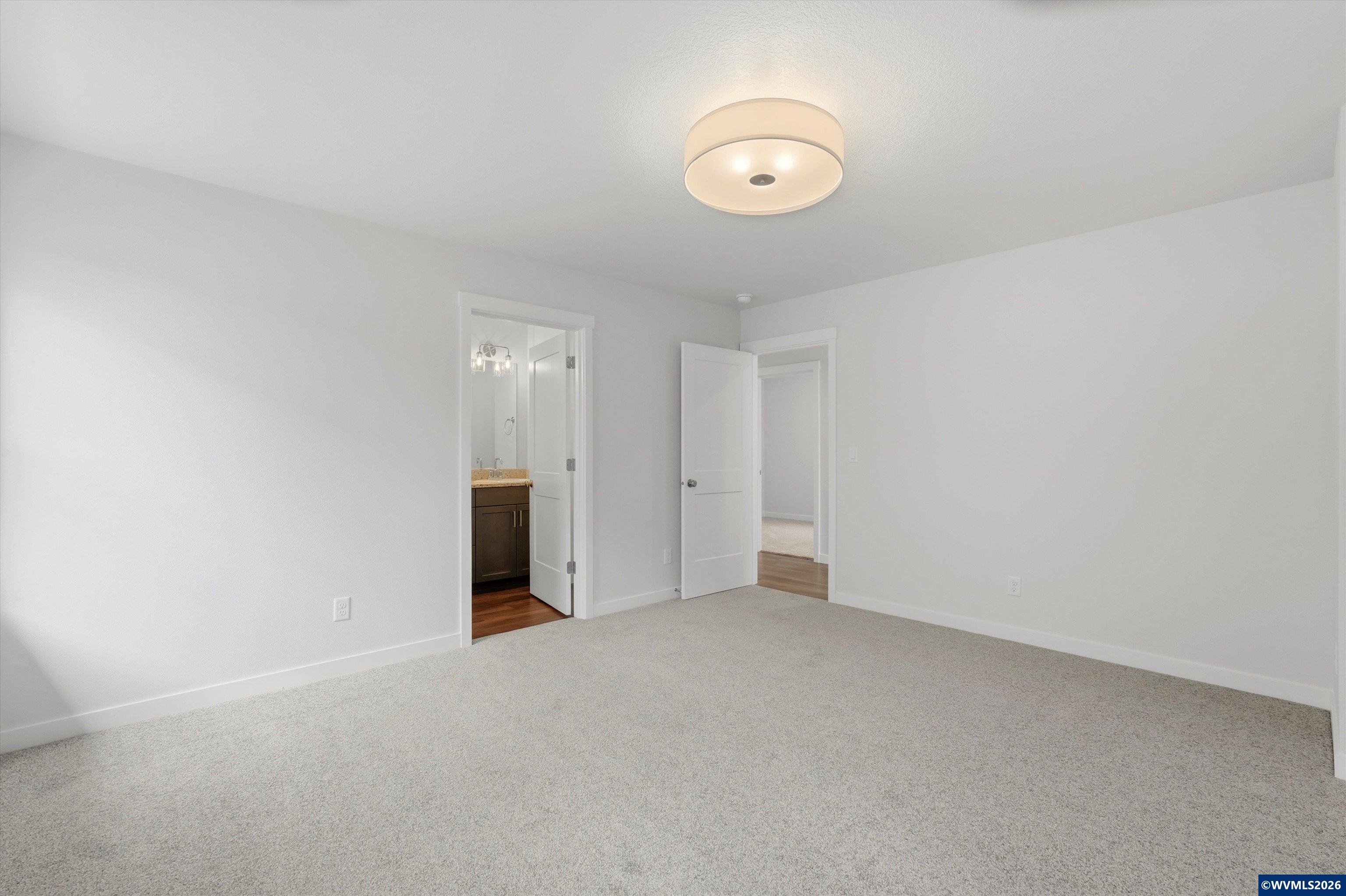 1539 Southeast Hankel Street Dallas, OR 97338 - Photo 11 of 32