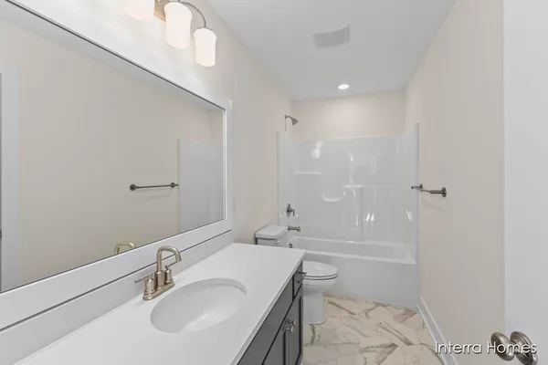 $515,000 | 4862 Beesing Circle, Unit 14, Caledonia, MI 49316