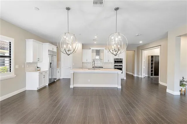 $1,080,000 | 11835 South Baypoint Circle, Parkland, FL 33076