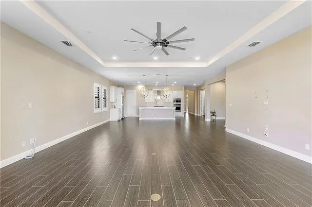 $1,080,000 | 11835 South Baypoint Circle, Parkland, FL 33076