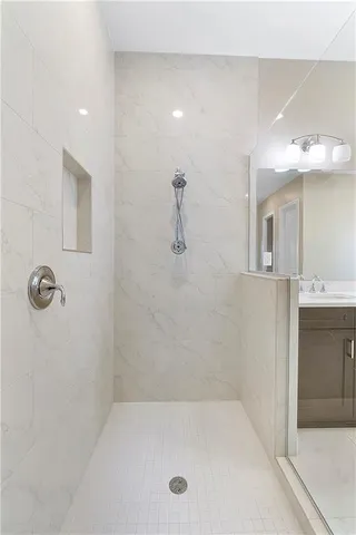 $1,080,000 | 11835 South Baypoint Circle, Parkland, FL 33076