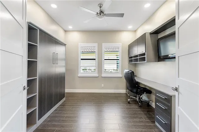 $1,080,000 | 11835 South Baypoint Circle, Parkland, FL 33076