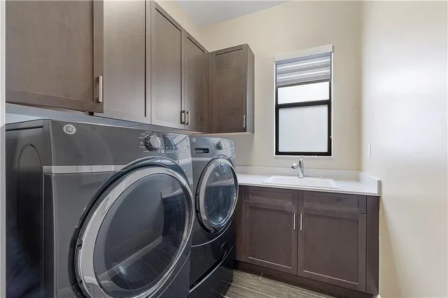 $1,080,000 | 11835 South Baypoint Circle, Parkland, FL 33076