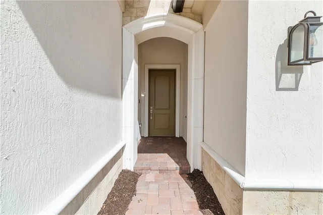 $1,080,000 | 11835 South Baypoint Circle, Parkland, FL 33076