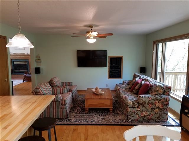4225 Cedar Lake Road Traverse City, MI 49685 - Photo 14 of 36 1862038-13.JPG
