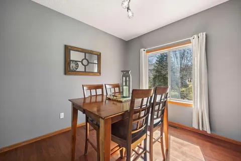 $500,000 | 1832 Alden Avenue, Shakopee, MN 55379