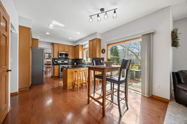 $500,000 | 1832 Alden Avenue, Shakopee, MN 55379