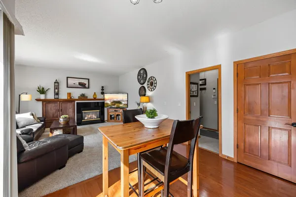 $500,000 | 1832 Alden Avenue, Shakopee, MN 55379