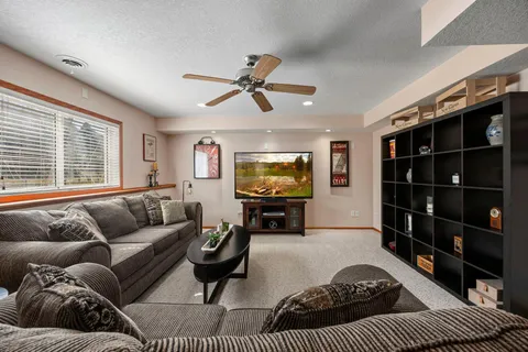 $500,000 | 1832 Alden Avenue, Shakopee, MN 55379