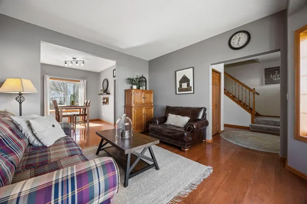 $500,000 | 1832 Alden Avenue, Shakopee, MN 55379