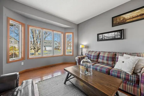 $500,000 | 1832 Alden Avenue, Shakopee, MN 55379