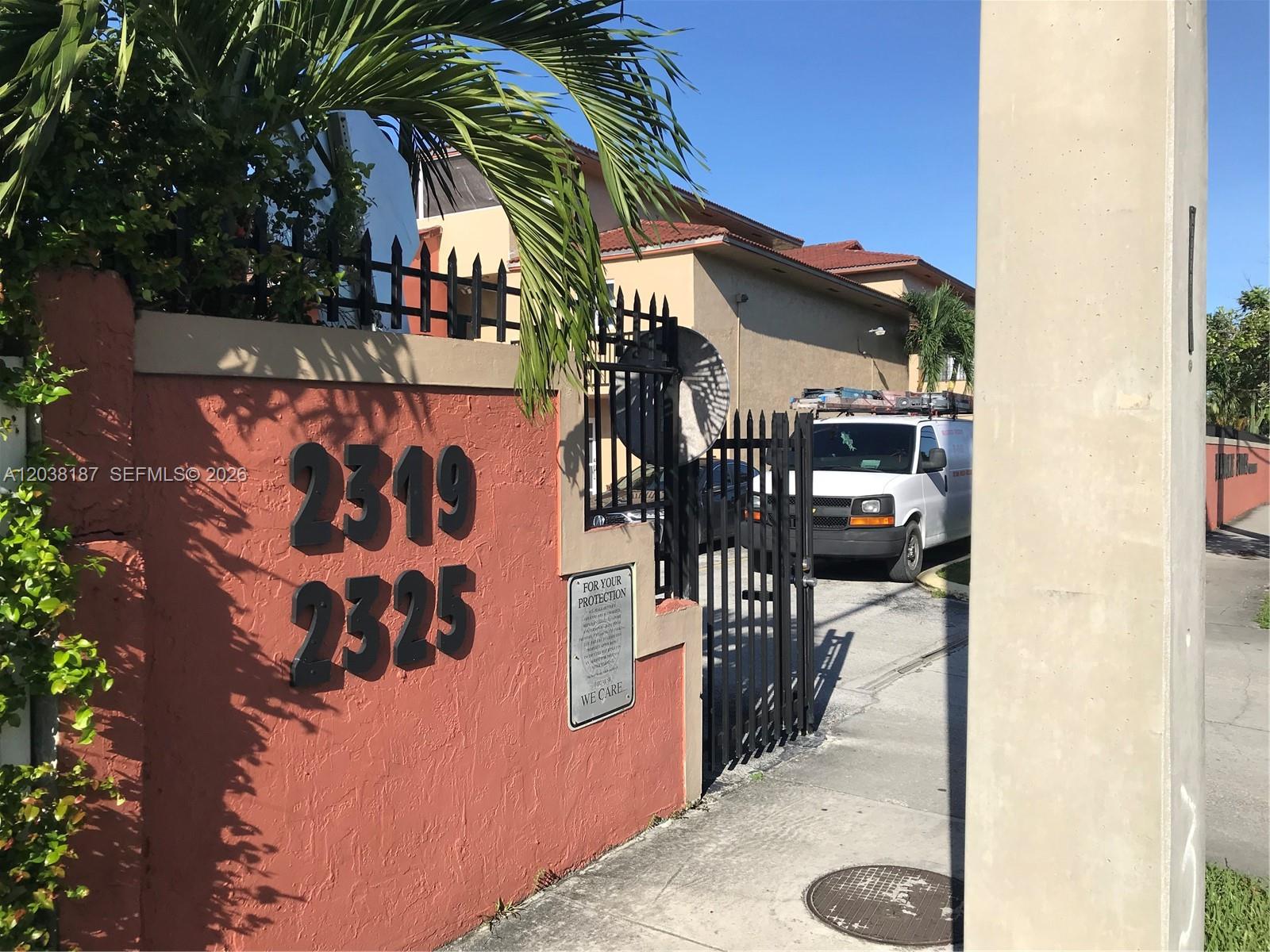 2319 West 60th Street, Unit D212 Hialeah, FL 33016 - Photo 2 of 3