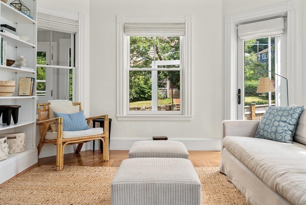 37 Knowles Street Newton, MA 02459 - Photo 6 of 31