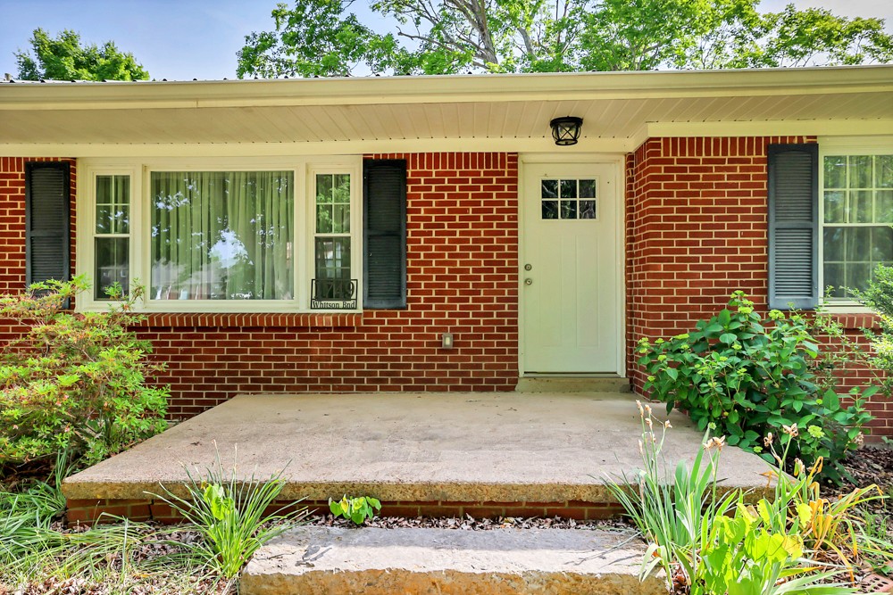 1749 Whitson Bend Road Centerville, TN 37033 - Photo 5 of 40 Gallery Image 5