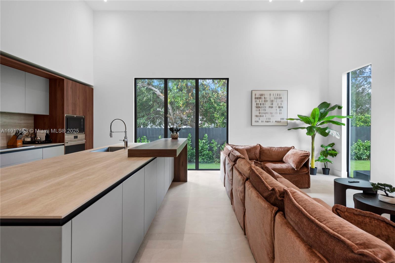 1881 Northeast 196th Terrace Miami, FL 33179 - Photo 20 of 98