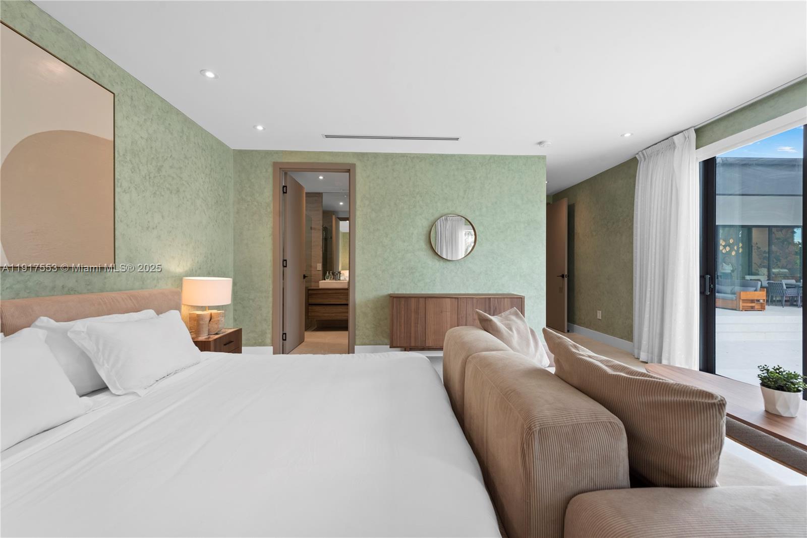 1881 Northeast 196th Terrace Miami, FL 33179 - Photo 27 of 98