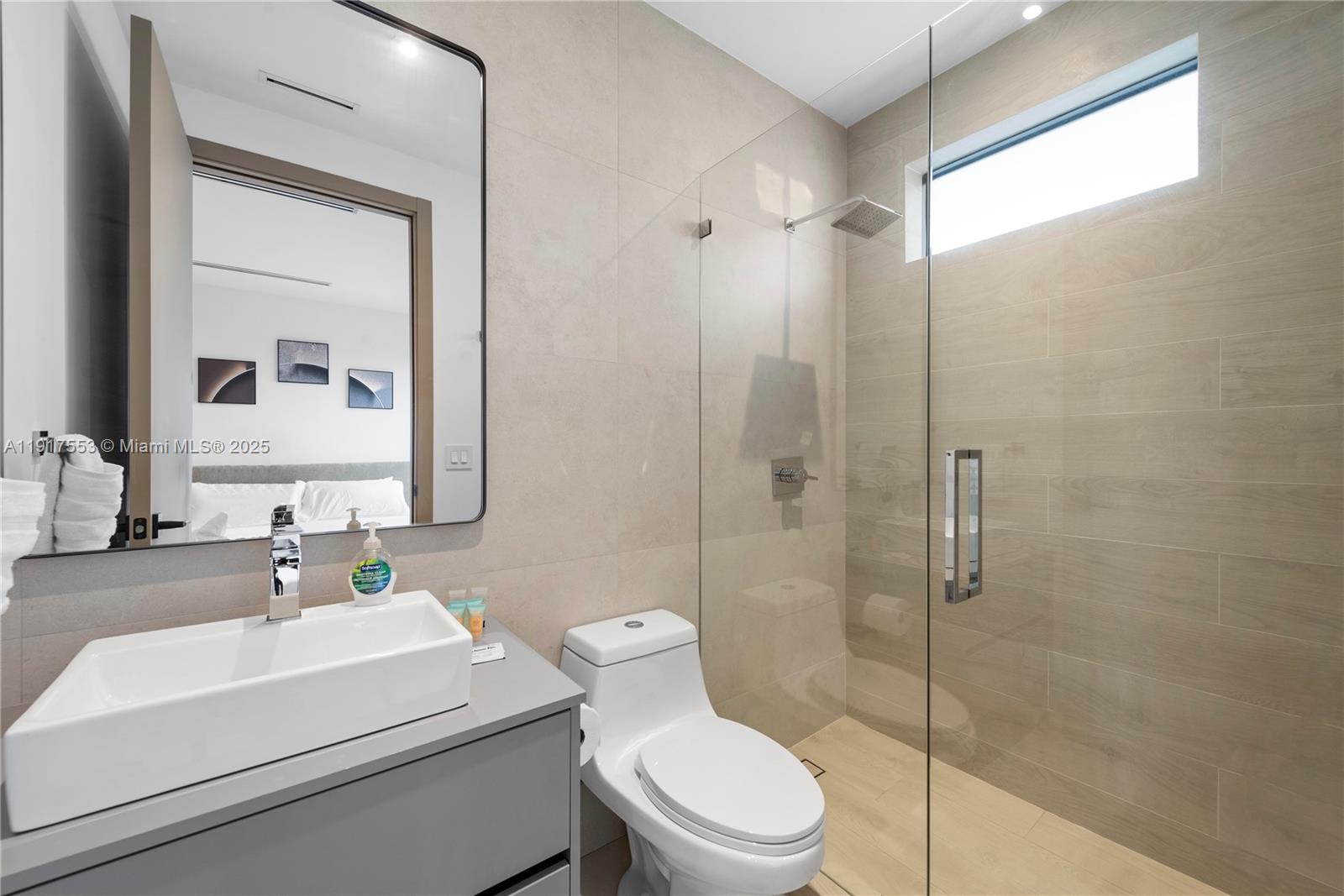 1881 Northeast 196th Terrace Miami, FL 33179 - Photo 70 of 98