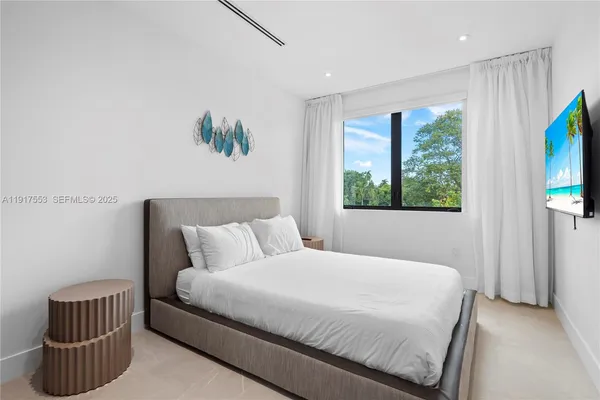 $50,000 | 1881 Northeast 196th Terrace, Miami, FL 33179