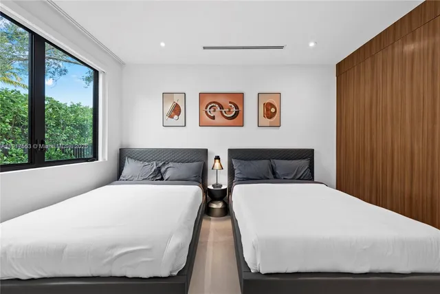 $50,000 | 1881 Northeast 196th Terrace, Miami, FL 33179