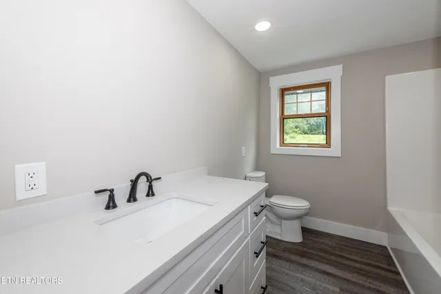 $519,000 | 957 West Hunt Road, Alcoa, TN 37701