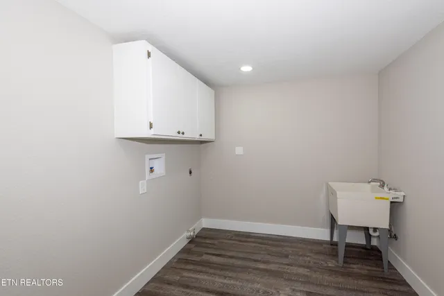 $519,000 | 957 West Hunt Road, Alcoa, TN 37701