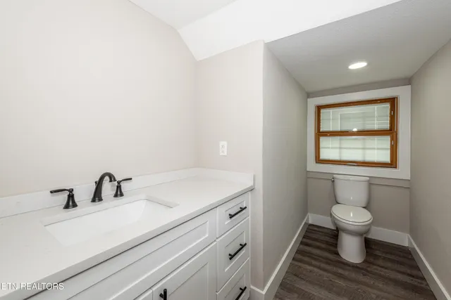 $519,000 | 957 West Hunt Road, Alcoa, TN 37701