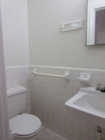 117 Engleside Street, Unit G Sumter, SC 29150 - Photo 9 of 12 20251006150235030425000000-o