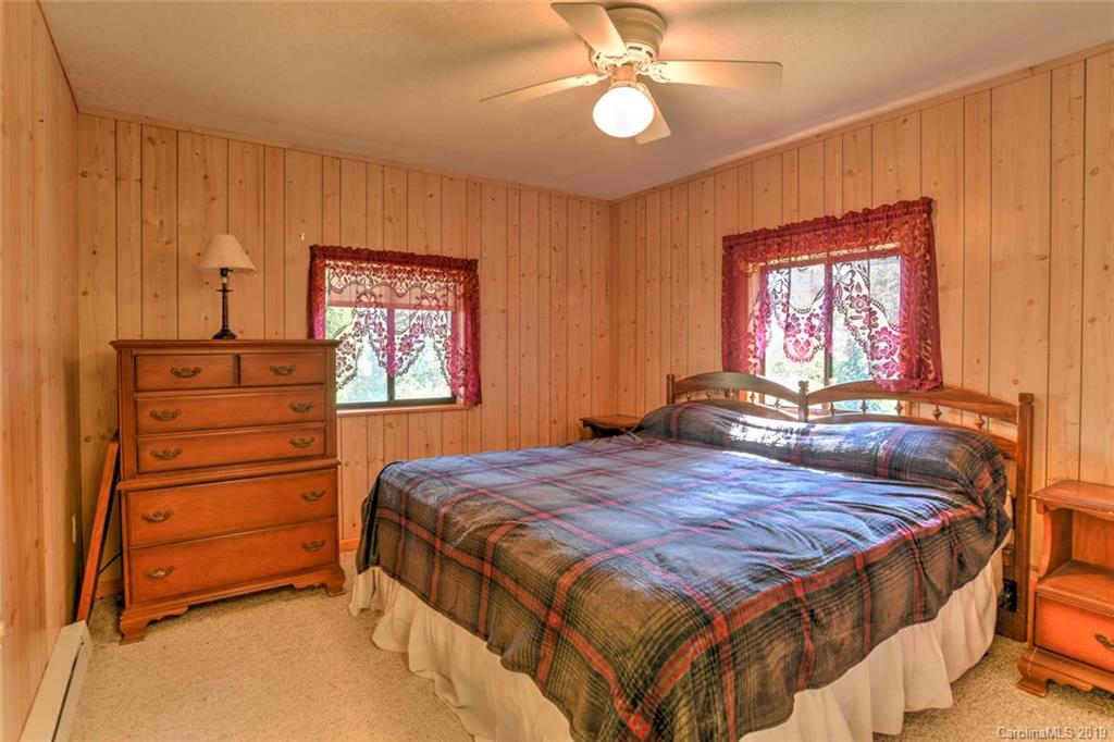 127 Sandy Branch Road Canton, NC 28716 - Photo 13 of 24