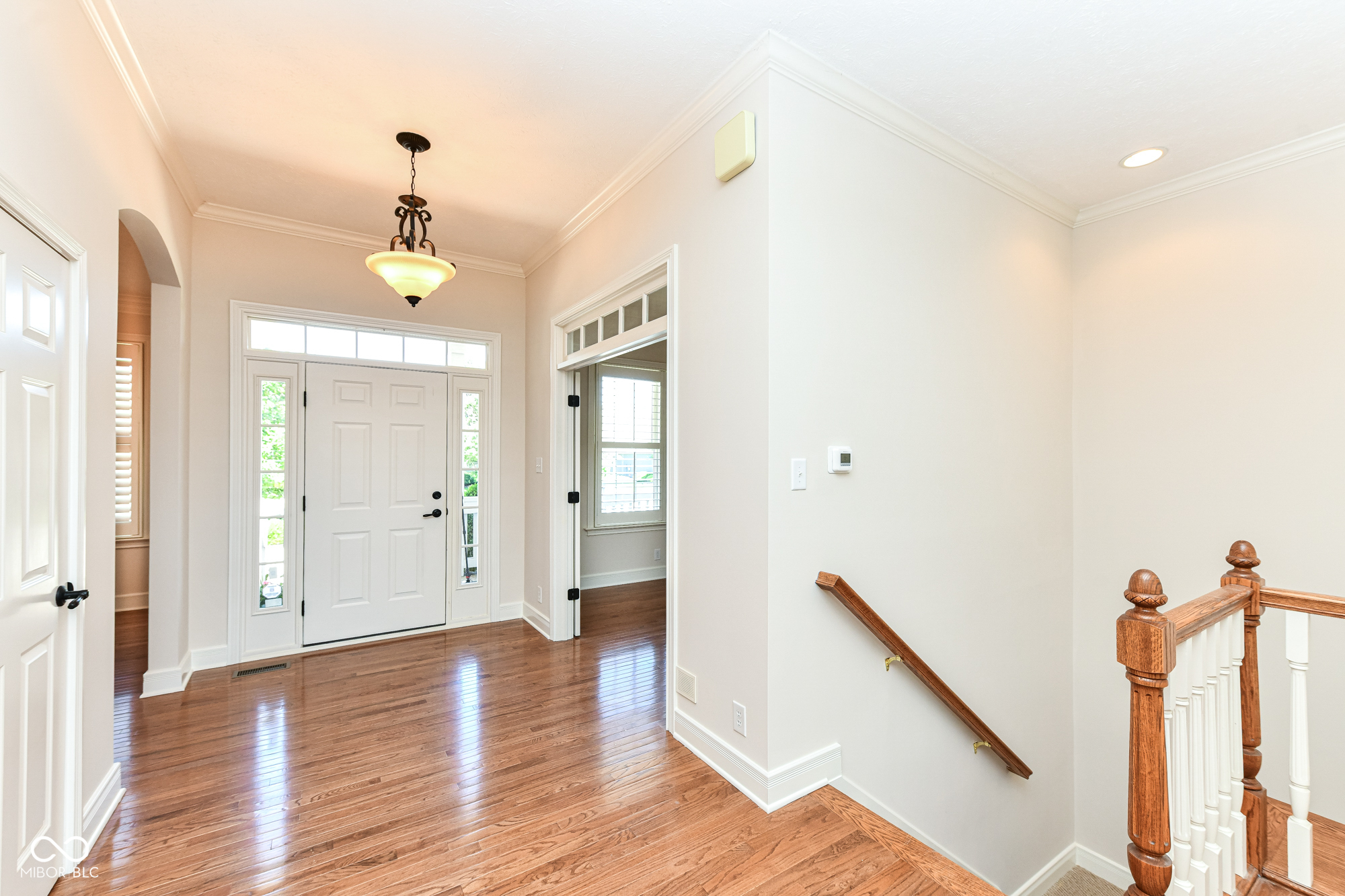 10655 Sunset Point Lane Fishers, IN 46037 - Photo 3 of 55