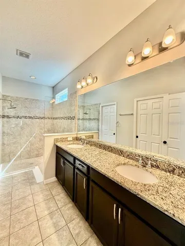 $2,100 | 5216 Suncatcher Drive, Wesley Chapel, FL 33545