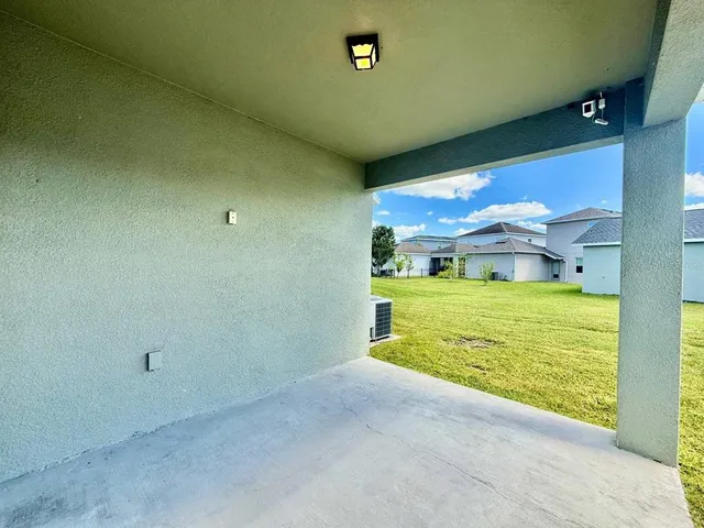 $2,100 | 5216 Suncatcher Drive, Wesley Chapel, FL 33545