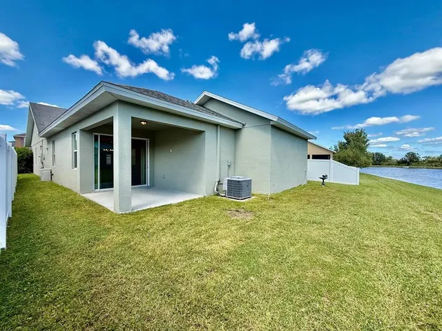 $2,100 | 5216 Suncatcher Drive, Wesley Chapel, FL 33545