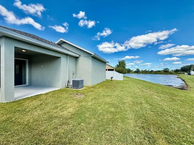 $2,100 | 5216 Suncatcher Drive, Wesley Chapel, FL 33545