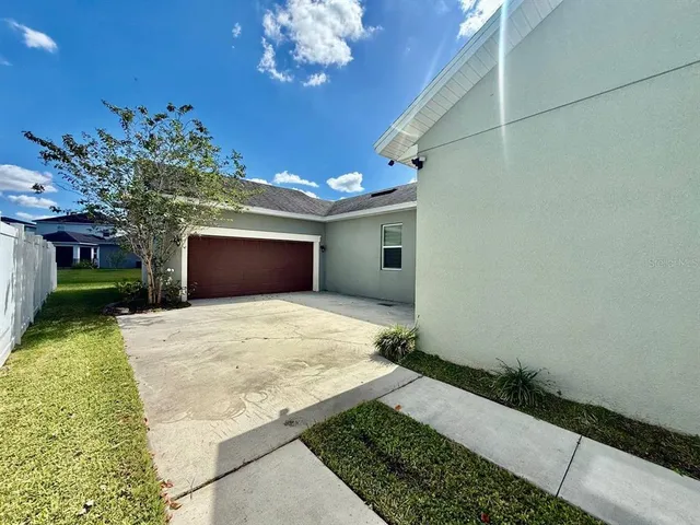 $2,100 | 5216 Suncatcher Drive, Wesley Chapel, FL 33545