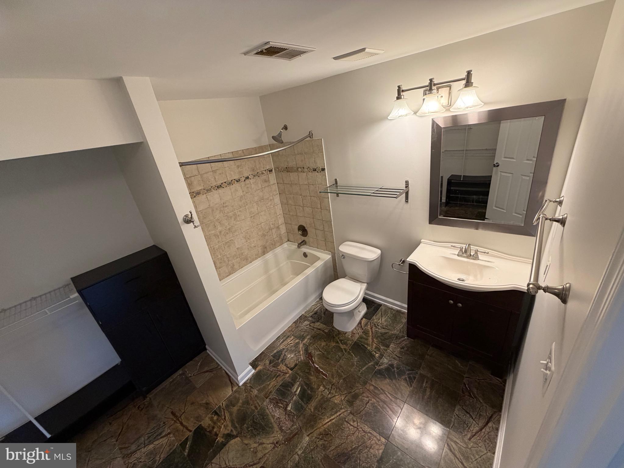 1512 D Summerchase Court, Unit D Reston, VA 20194 - Photo 17 of 18