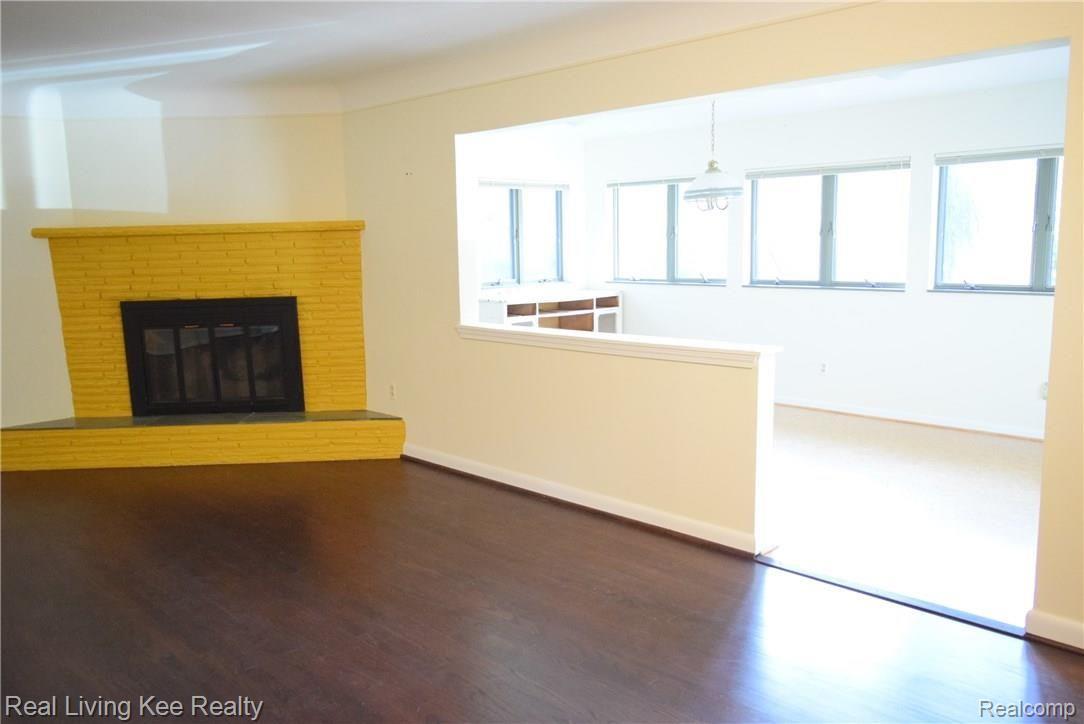 16197 Reedmere Avenue Franklin, MI 48025 - Photo 3 of 23 open concept layout