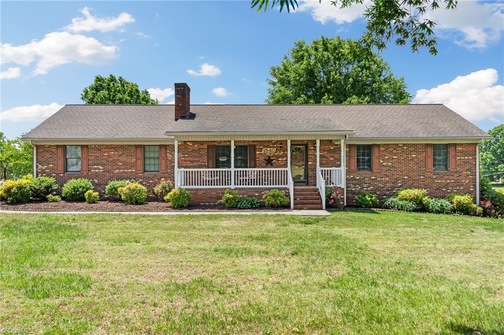 1540 Thomas Road Lexington, NC 27295 - Photo 1 of 42
