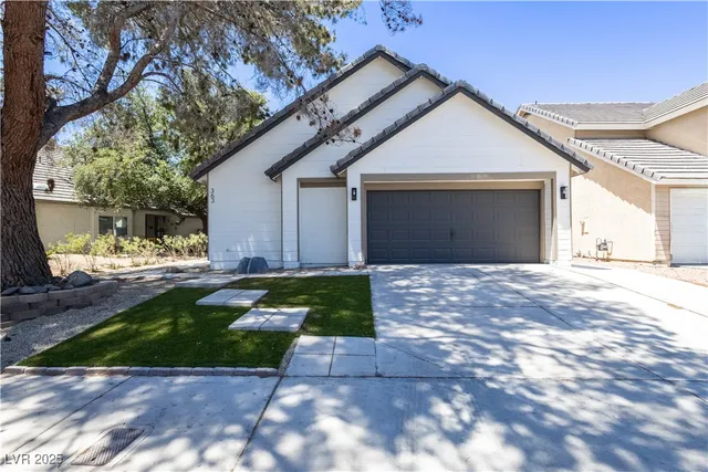 $499,999 | 363 El Pico Drive, Henderson, NV 89014