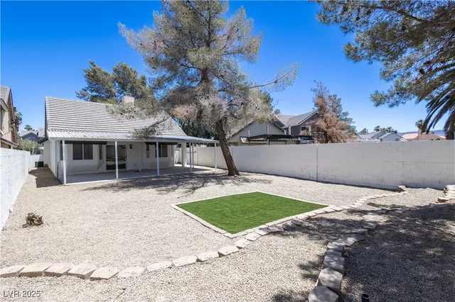 $499,999 | 363 El Pico Drive, Henderson, NV 89014