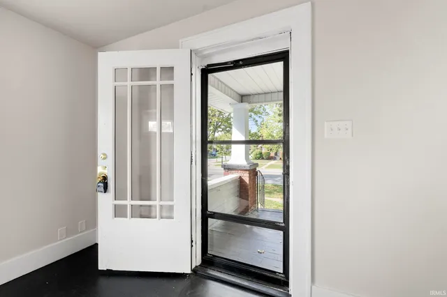 $180,500 | 1206 North Anthony Boulevard, Fort Wayne, IN 46805