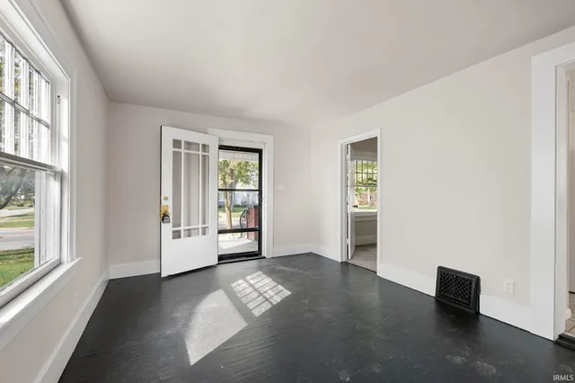 $180,500 | 1206 North Anthony Boulevard, Fort Wayne, IN 46805