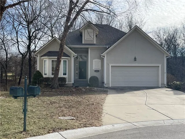 $470,000 | 4725 Meadow View Drive, Shawnee, KS 66226