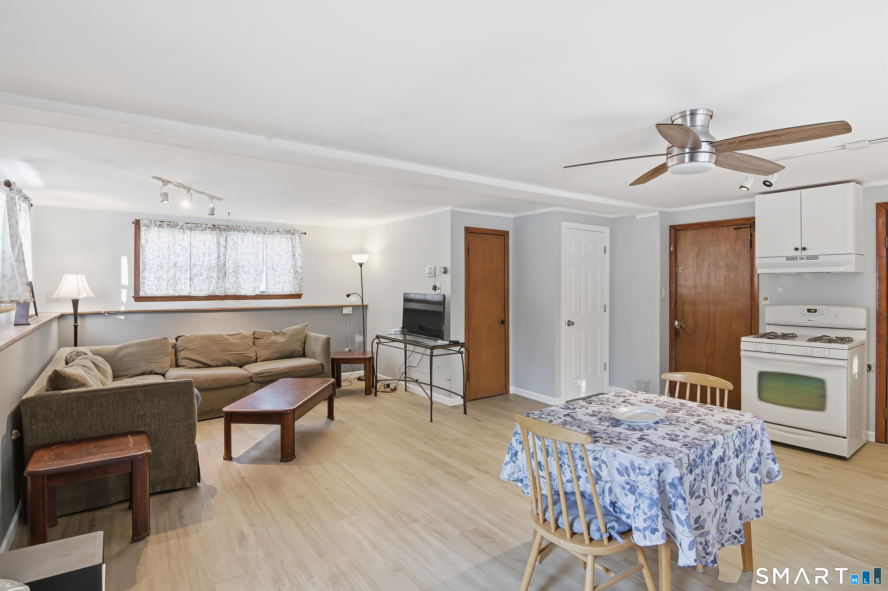 200 Short Beach Road East Haven, CT 06512 - Photo 26 of 40