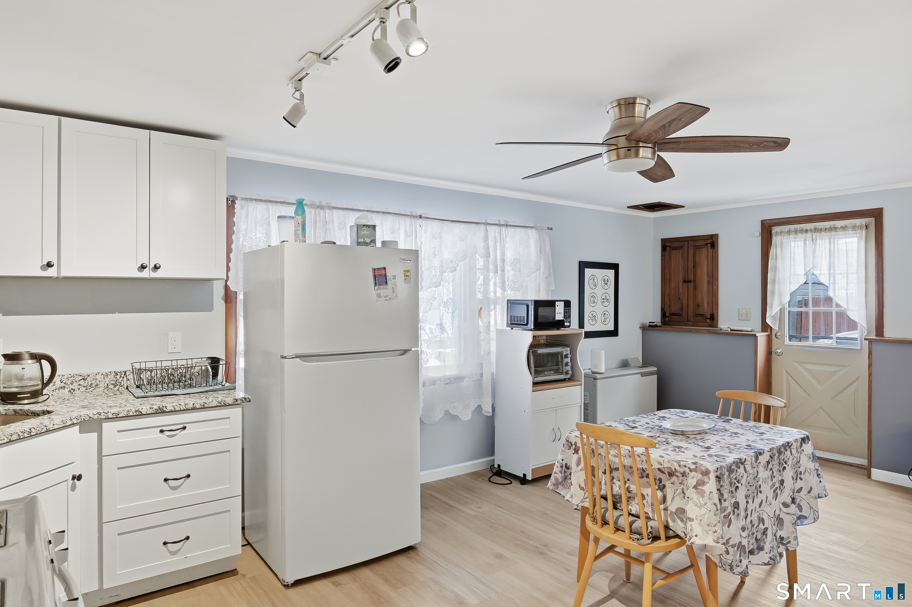 200 Short Beach Road East Haven, CT 06512 - Photo 31 of 40